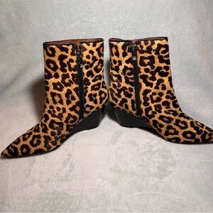 Franco Sarto Athens2 leopard print calf hair wedge booties size 6